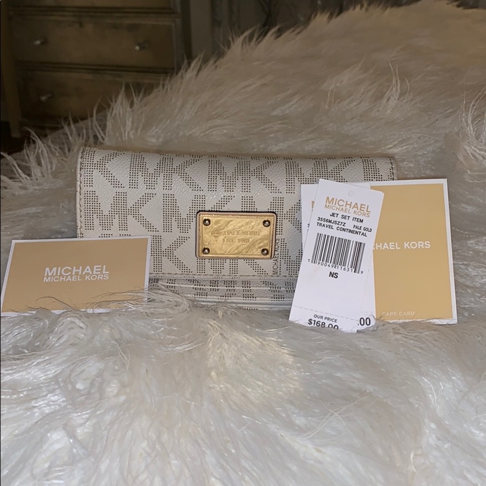 Michael Kors Continental Wallet MK Vanilla